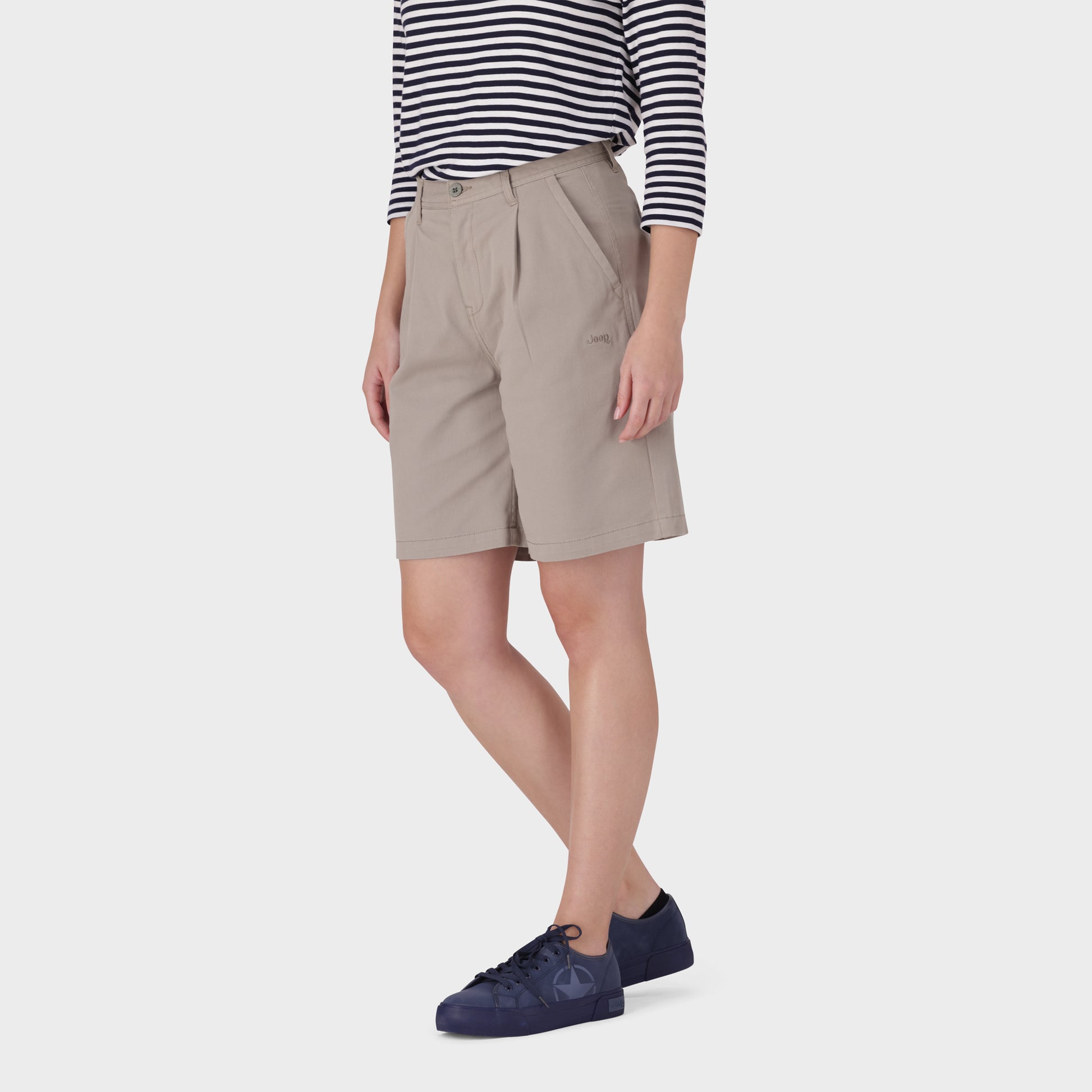 Relaxed Chino Short (2)